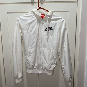 NIKE WOMENS JACKET